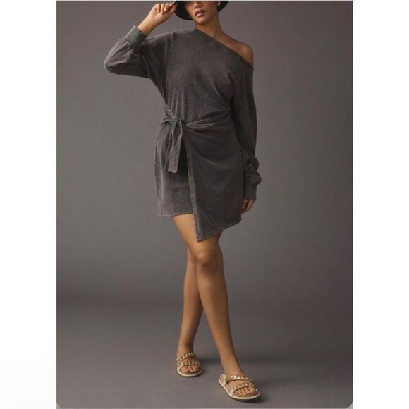 Daily Practice Anthropologie Grey Long Sleeve Dress NWT Size Medium Loungewear - Picture 1 of 16